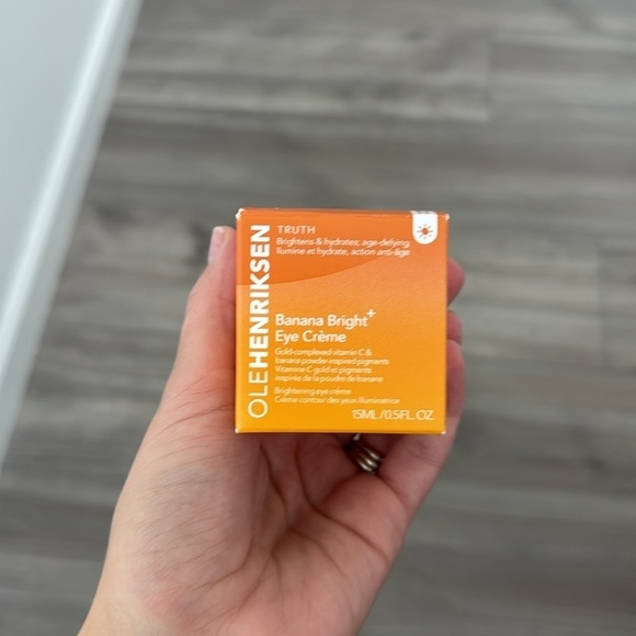 OLEHENRIKSEN Banana Bright+ Eye Crème - Picture 2 of 6